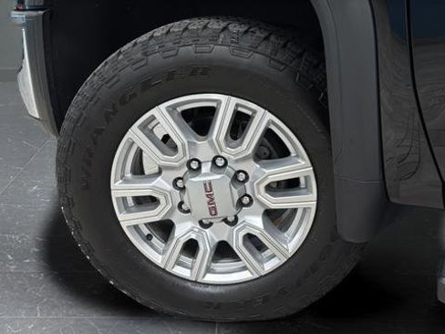 Used 2024 GMC Sierra 2500 SLT w/ SLT Premium Package AWD/4WD image 40