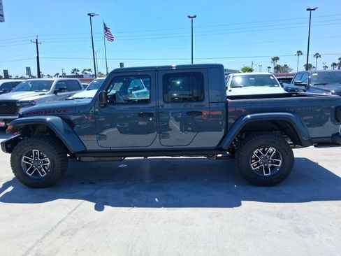 New 2026 Jeep Gladiator Mojave AWD/4WD image 4