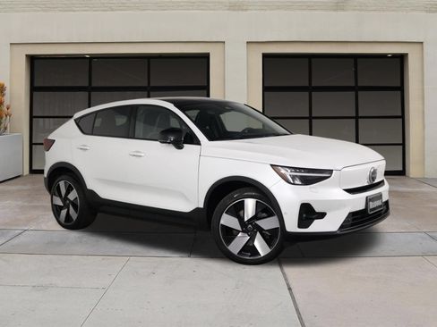 Certified 2023 Volvo C40 P8 Recharge Plus w/ Climate Package AWD/4WD image 33