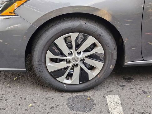 Certified 2025 Nissan Altima 2.5 S image 8