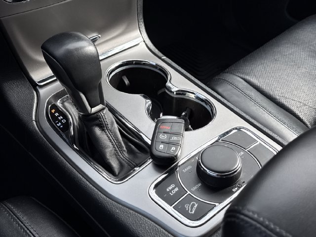 Used 2018 Jeep Grand Cherokee Limited w/ Luxury Group II AWD/4WD image 12