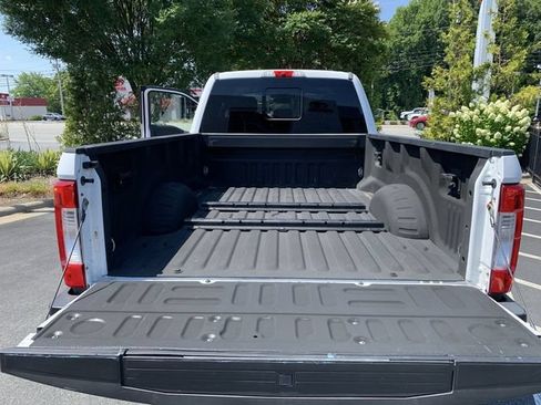 Used 2017 Ford F350 Lariat w/ Lariat Ultimate Package AWD/4WD image 33