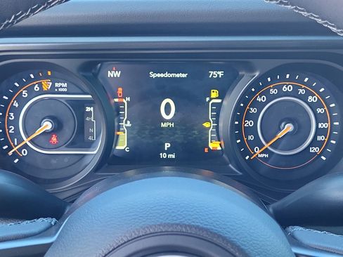 New 2025 Jeep Gladiator Mojave w/ Convenience Group image 11