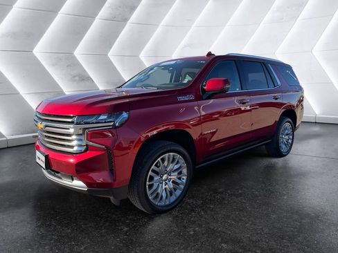 Used 2024 Chevrolet Tahoe High Country w/ Advanced Technology Package image 3