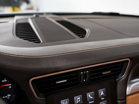 Used 2017 Porsche 911 Carrera S image 12