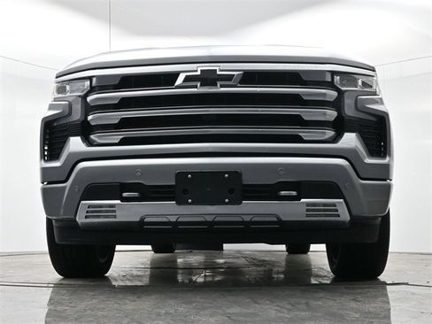 Used 2024 Chevrolet Silverado 1500 High Country image 27