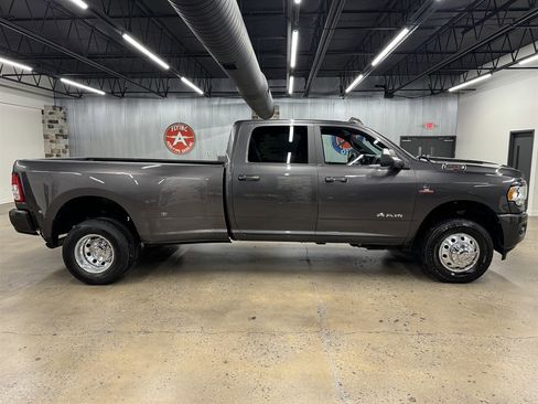 Used 2022 RAM 3500 Big Horn w/ Level A Equipment Group image 16