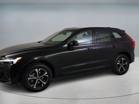 Used 2026 Volvo XC60 B5 Core AWD/4WD image 3