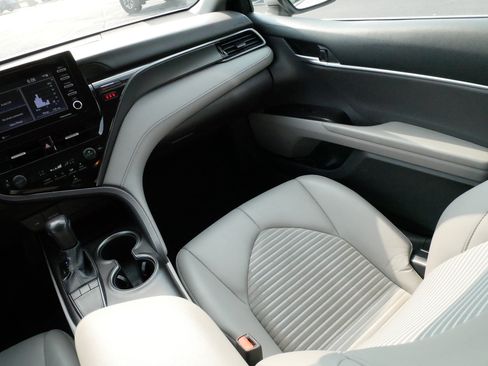 Certified 2023 Toyota Camry SE FWD image 11