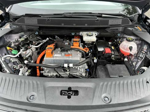 Certified 2024 Chevrolet Equinox EV LT image 13