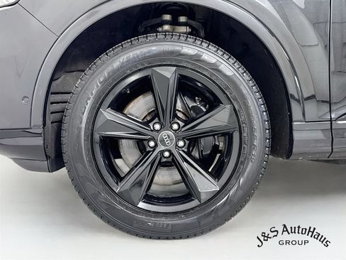 Used 2023 Audi Q7 2.0T Premium Plus w/ Premium Plus Package AWD/4WD image 40