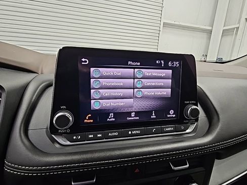 Used 2023 Nissan Rogue SV image 16