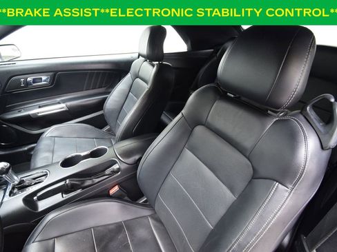 Used 2017 Ford Mustang Premium image 9