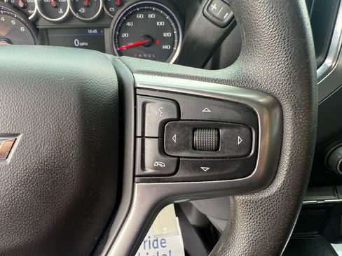 Used 2019 Chevrolet Silverado 1500 LT AWD/4WD image 18