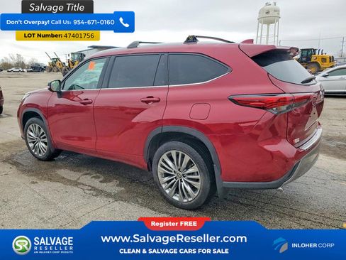 Used 2023 Toyota Highlander Platinum image 3
