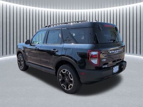 Used 2023 Ford Bronco Sport Outer Banks w/ Tech Package AWD/4WD image 9