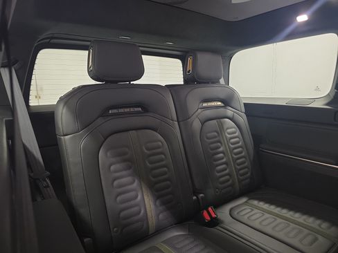 Used 2025 Rivian R1S Adventure Dual AWD/4WD image 25