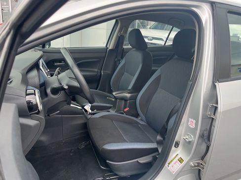Used 2023 Nissan Versa SV FWD image 20