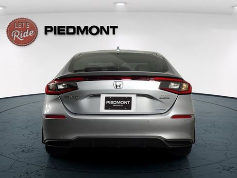 Used 2025 Honda Civic Sport Touring image 6