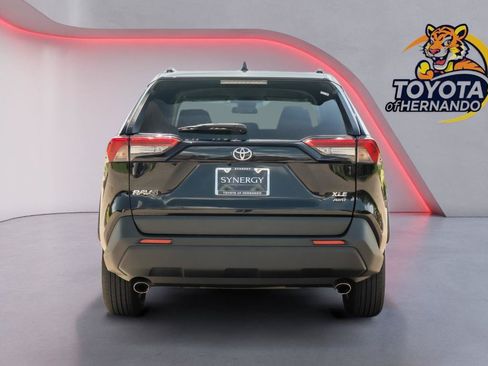 Used 2025 Toyota RAV4 XLE AWD/4WD image 6