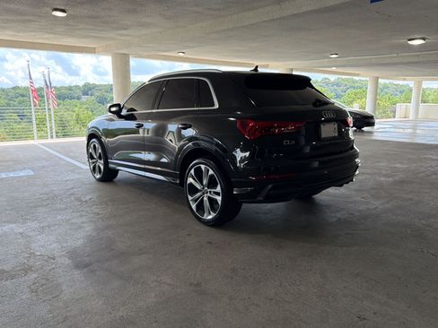 Used 2020 Audi Q3 2.0T Premium Plus w/ Premium Plus Package AWD/4WD image 3