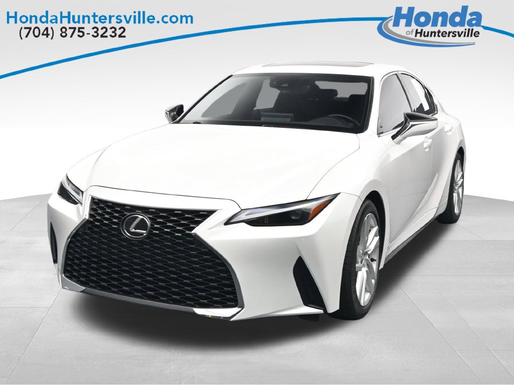 Used 2024 Lexus IS 300 w/ Comfort Package RWD image 3