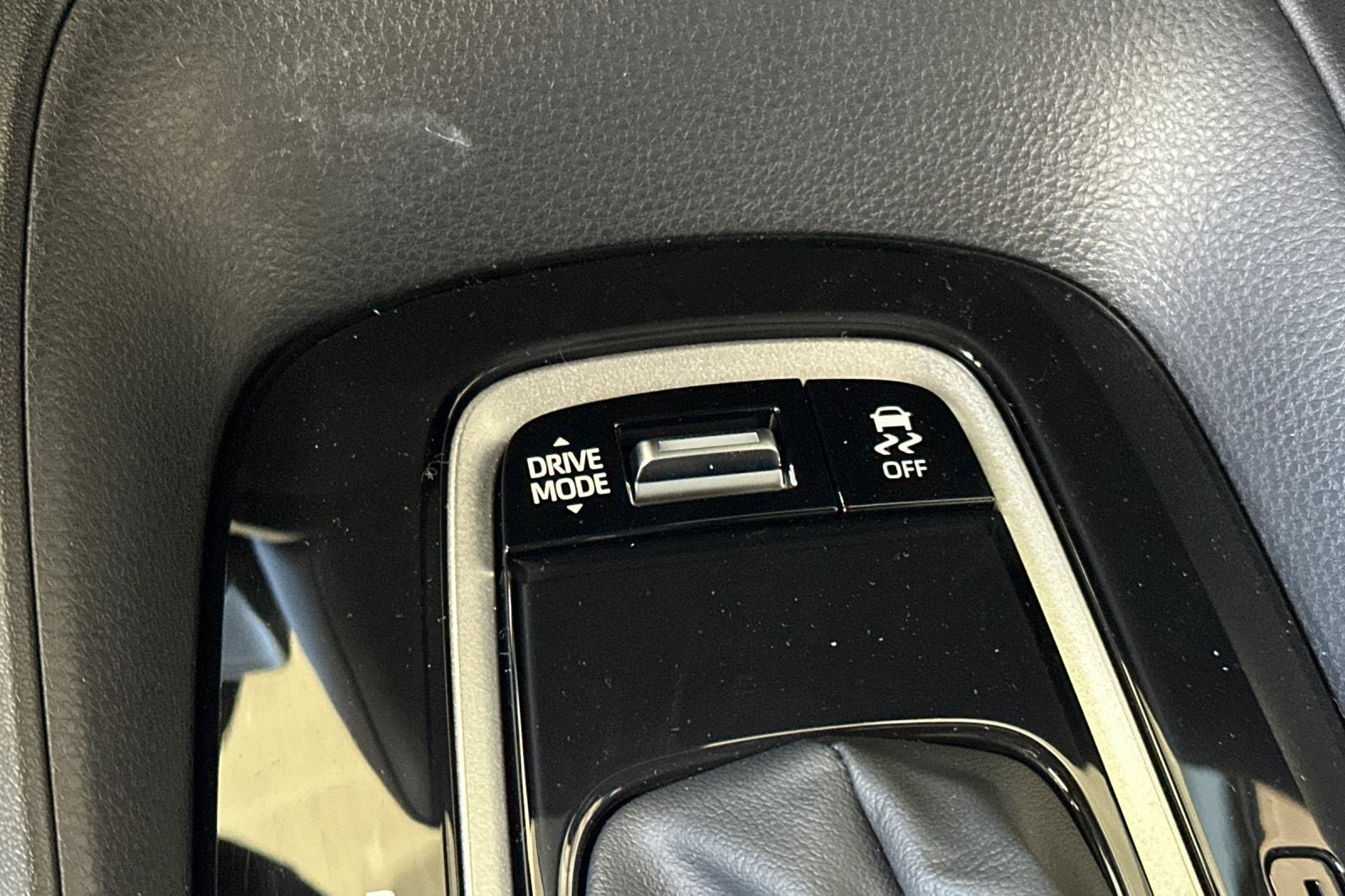 New 2027 Toyota Corolla SE FWD image 32