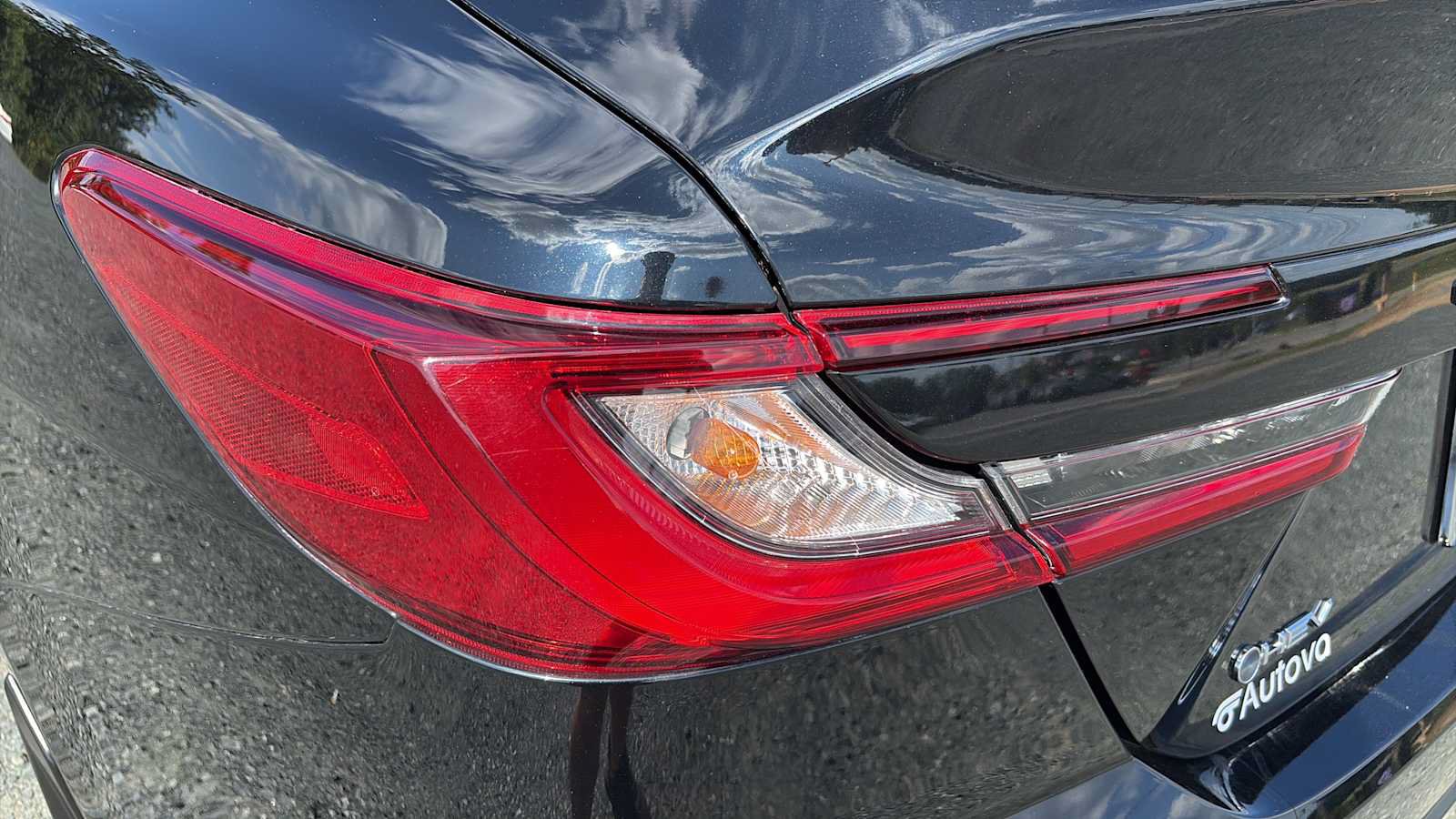 Used 2025 Toyota Camry SE FWD image 28