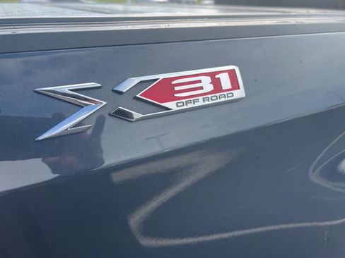 Used 2021 GMC Sierra 1500 SLT AWD/4WD image 15