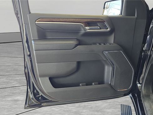 Used 2023 GMC Sierra 1500 Elevation image 12