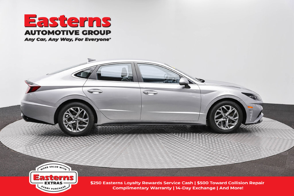 Used 2023 Hyundai Sonata SEL FWD image 5