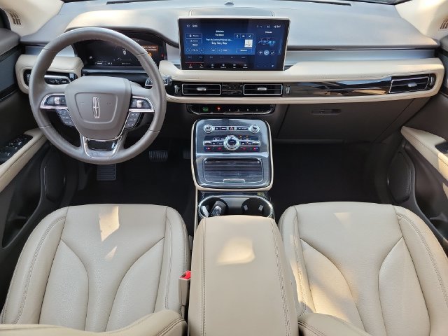 Certified 2023 Lincoln Nautilus AWD w/ Premium Package image 26