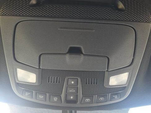 Used 2018 Ford Expedition Max Limited RWD image 30