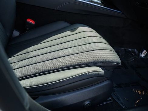 New 2026 Mercedes-Benz E 450 4MATIC Sedan image 34