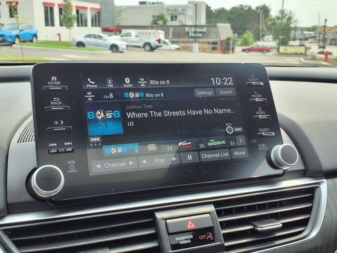 Used 2018 Honda Accord EX-L image 8
