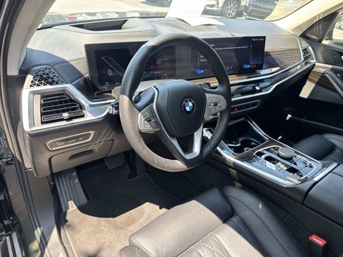Used 2026 BMW X7 xDrive40i AWD/4WD image 23
