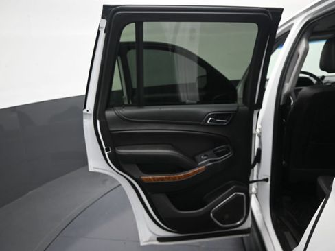 Used 2018 Chevrolet Tahoe Premier AWD/4WD image 29