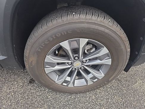 Used 2025 Chevrolet Equinox LT w/ Convenience Package II FWD image 13