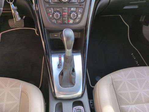 Used 2019 Buick Cascada Premium image 17