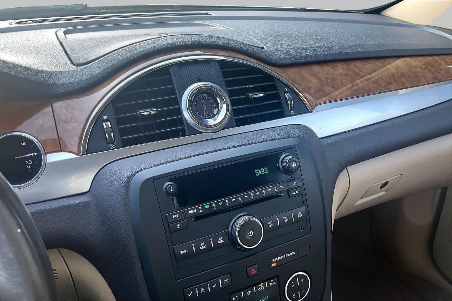 Used 2009 Buick Enclave CX w/ Driver Confidence Package FWD image 25
