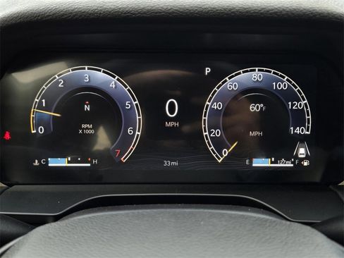 New 2025 Jeep Grand Cherokee L Altitude image 24