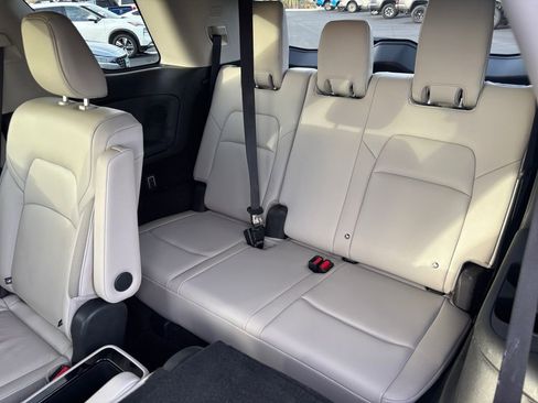 Used 2022 Nissan Pathfinder SL w/ SL Premium Package image 34