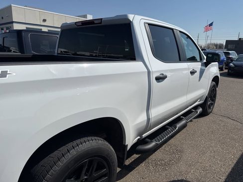 Used 2024 Chevrolet Silverado 1500 Custom image 9