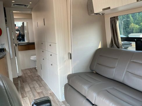 Used 2013 Mercedes-Benz Sprinter 3500 image 23