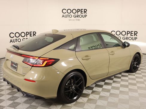 Used 2025 Honda Civic Sport image 21