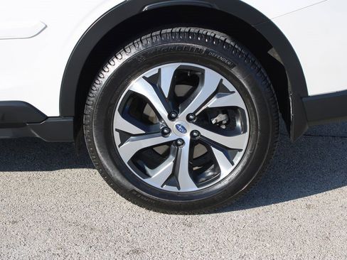 Used 2020 Subaru Outback Touring XT image 32