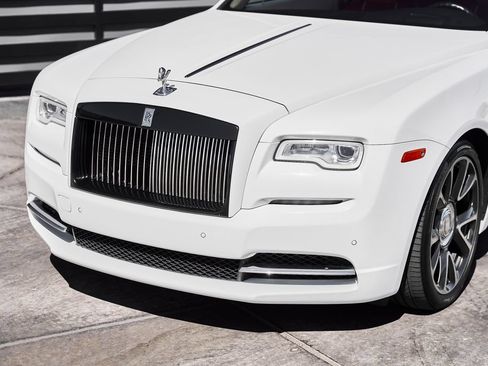 Used 2020 Rolls-Royce Wraith RWD image 7