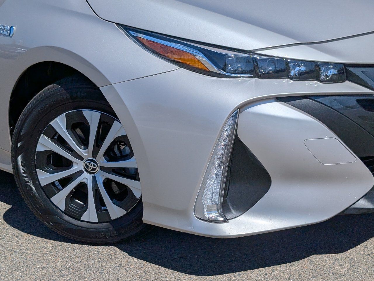 Used 2021 Toyota Prius Prime XLE FWD image 10