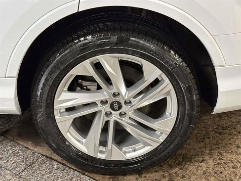 Used 2023 Audi Q7 3.0T Premium Plus w/ Premium Plus Package image 11