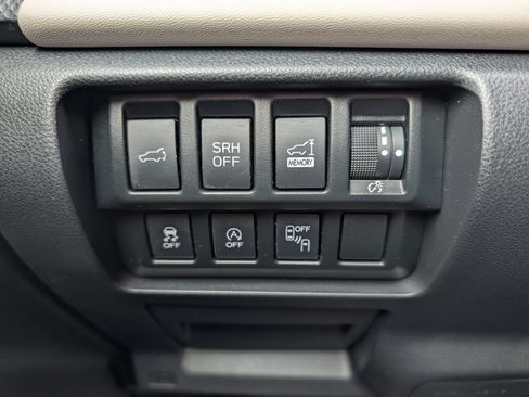 Used 2023 Subaru Forester Limited AWD/4WD image 31